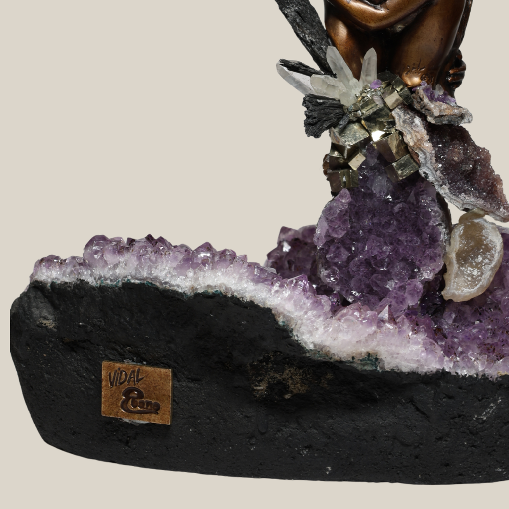 Busto Pareja Harmony Bronze & Amethyst Figurative Sculpture