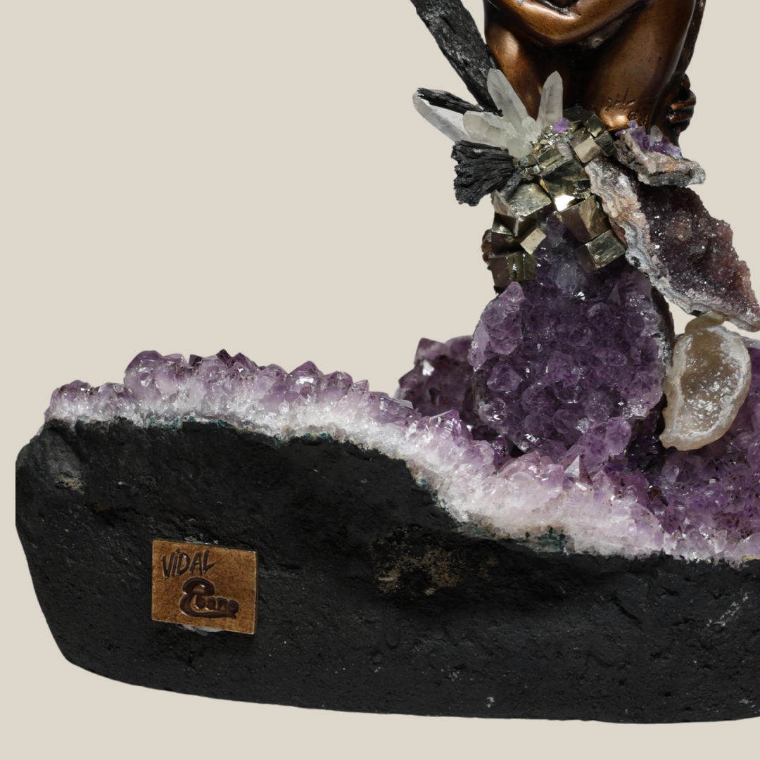 Busto Pareja Harmony Bronze & Amethyst Figurative Sculpture