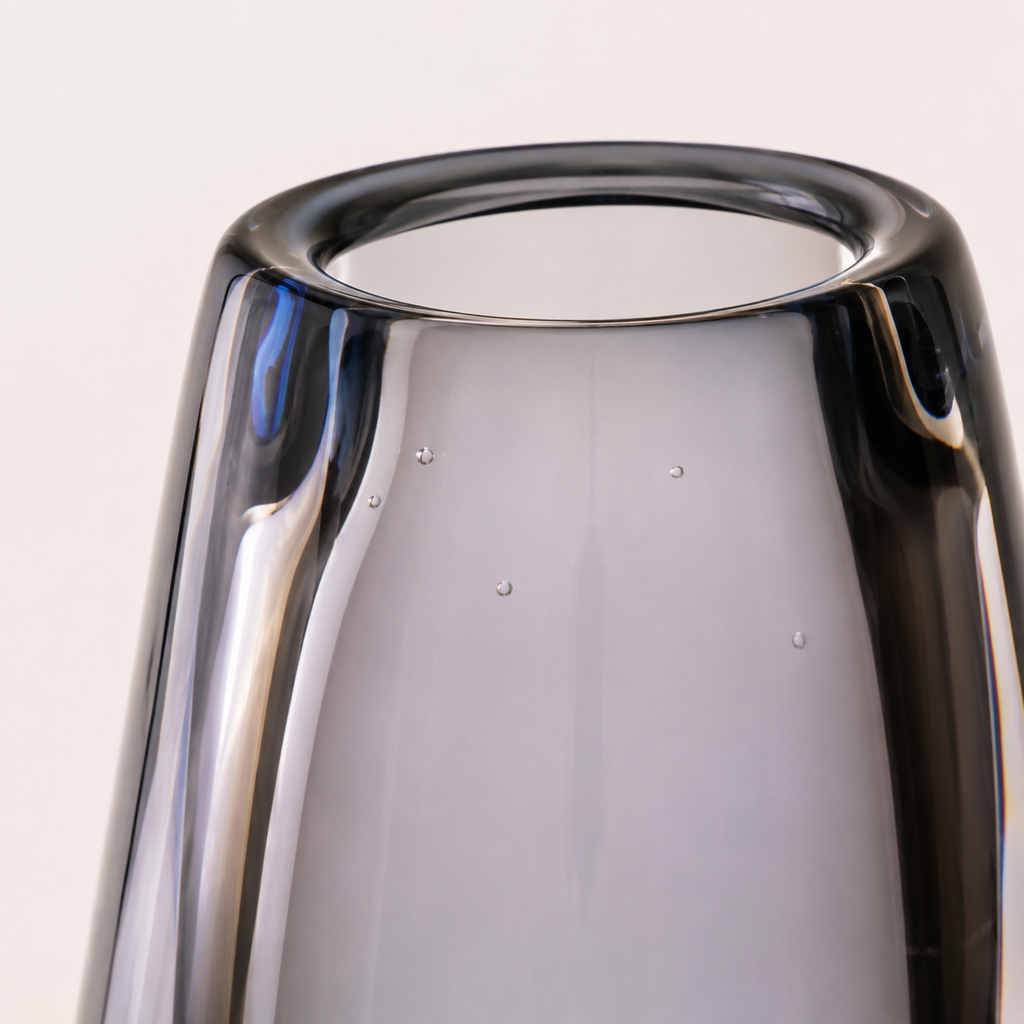 Ash Elegante Vase