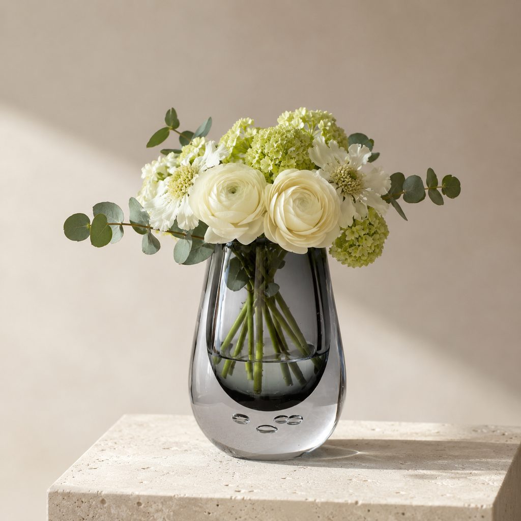 Ash Elegante Vase